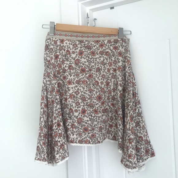 Spell and the Gypsy blouse and mini skirt set from the Jasmine collection - Picture 3 of 10